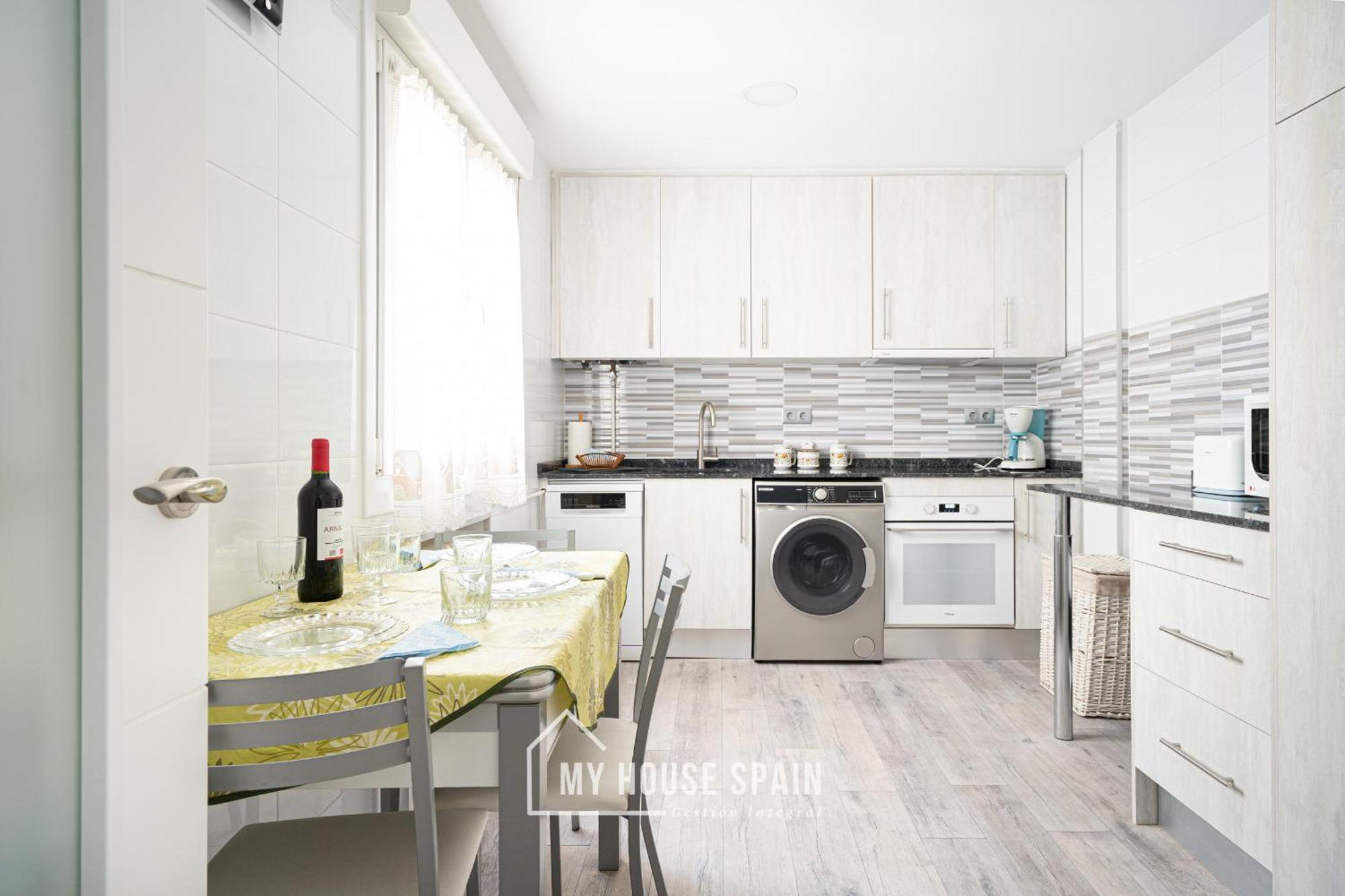 Myhousespain - Piso 3 Habitaciones Cerca Playa San Lorenzo Gijón Eksteriør billede